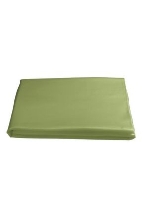 Matouk Nocturne 600 Thread Count Fitted Sheet in Grass at Nordstrom, Size California King