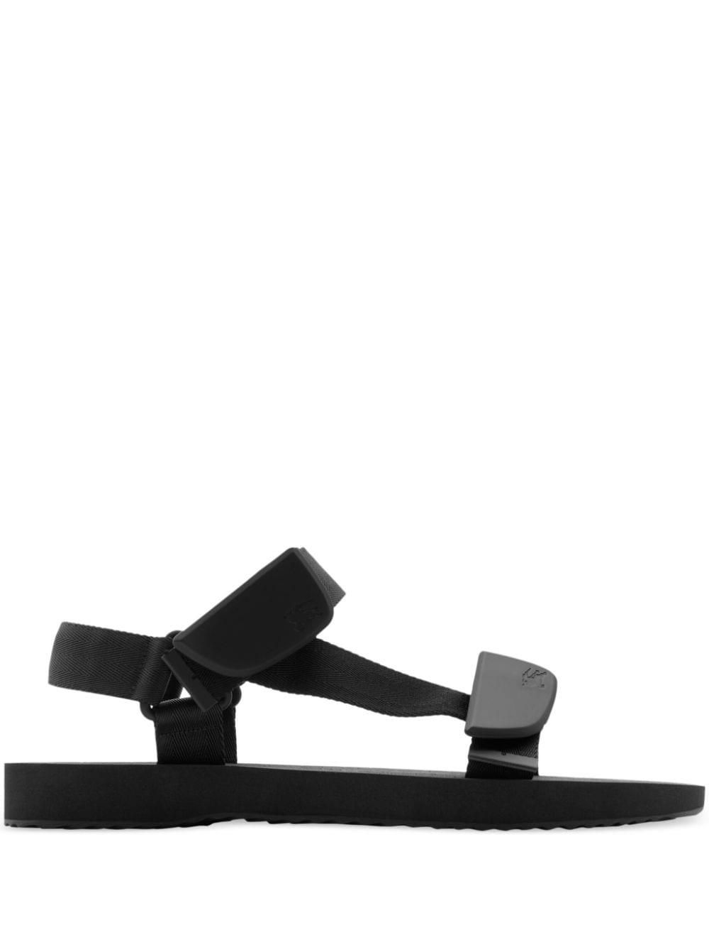 サンダル BURBERRY Men Sandals 8102419165001 B9629 black Sandals Burberry Black size 43 EU in Rubber - 39665001