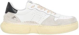 TRYPEE Sneakers