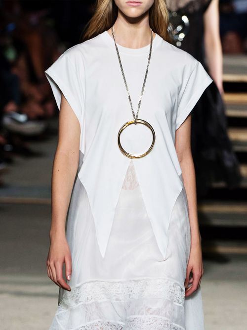 Surprising Ways To Wear Hoops That Aren't In Your Ears | Stylight