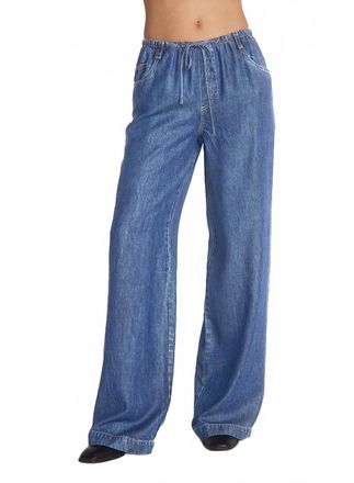 Bella Dahl Lightweight Drawstring Jean In Medium Vintage Wash