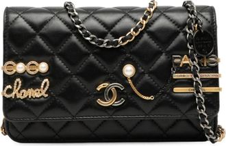 Chanel 2021-2025 CC Quilted Lambskin Coco Clips Wallet on Chain crossbody bag - Black