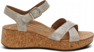 Aetrex Womens Flora Sandal In Champagne