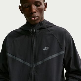 Nike Mens Tech Woven Jacket in Black | HM7151-010