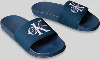 Calvin Klein Badeschuhe mit Logo Print in Marine, Gr&ouml;&szlig;e 40