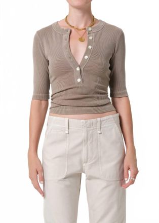 Citizens Of Humanity Nali Short Sleeve Henley Top In Sandatlas