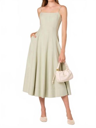 Astr Womens Trisha Square Neck Midi Dress In Green
