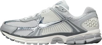Nike Nike Mens Zoom Vomero 5 Shoes, Summit White/Light Smoke Grey/Smoke Grey/Metallic Silver, 5.5 UK