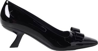 Ferragamo Ferragamo Anz Patent Leather Vara Bow Pumps
