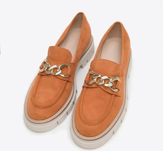 Wittchen Su&egrave;de Mocassins voor dames met ketting op platform, baksteenrood