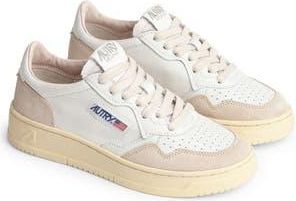 Autry Medalist Low Sneaker in Leat/suede White at Nordstrom Rack, Size 5Us / 35Eu