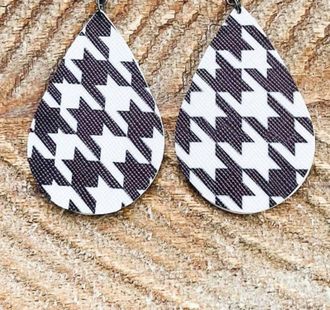 White Label Womens Houndstooth Earrings In Black