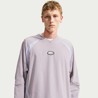 Nike Mens Nike SB Woven Skate Top in Purple | IQ6263-022