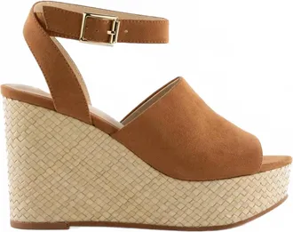 BC Footwear Womens Wild Orchids Wedge Sandal In Cognac