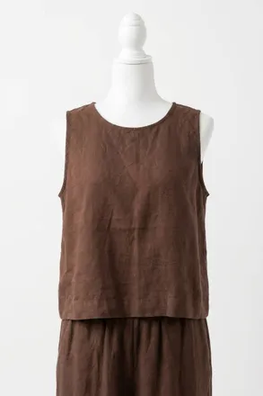 Z Supply Sloane Linen Top In Chocolate Cherry