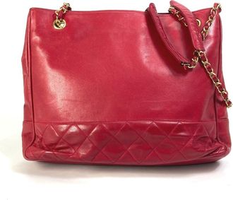 Chanel Matelasse Leather Shoulder Bag (Pre-Owned)