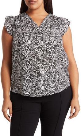 Vince Camuto V-Neck Flutter Sleeve Blouse in Black/Ivory at Nordstrom Rack, Size 2X