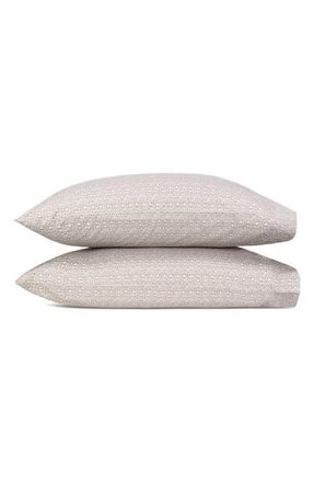 Matouk Catarina Set of 2 Pillowcases in Dune at Nordstrom, Size Standard