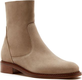 La Canadienne Silvie City Dry Suede Bootie in Wheat Suede at Nordstrom, Size 10