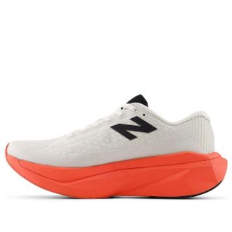 New Balance FuelCell SuperComp Trainer v3 Urgent Red MRCXY4