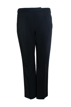 Prada Prada, Zwarte pantalon