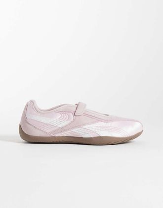Reebok Sneakers rosa ultra basse stile Mary Jane da donna