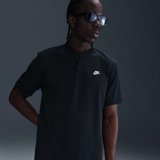 Nike Mens Club Short-Sleeve Henley in Black | HQ5974-010