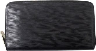 Louis Vuitton Black Noir Epi Leather Long Wallet (Bi-Fold) (Pre-Owned)