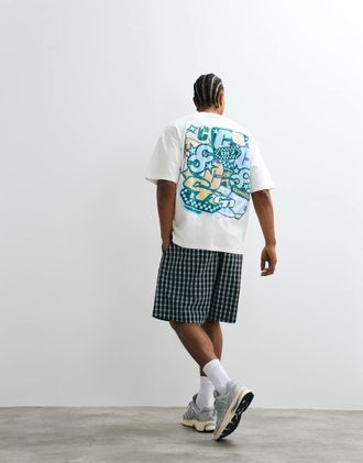 Cernucci T-shirt oversize bianco sporco con stampa del logo a strati sul retro