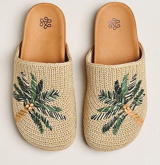 The Sak Bolinas Icon Crochet Clogs