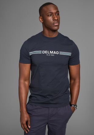 DELMAO T-Shirt DELMAO, Herren, Gr. 4XL (68/70), blau (dunkelblau), Single Jersey, Obermaterial: 100% Baumwolle, bedruckt, slim fit, Rundhals, Shirts T-Shirt,