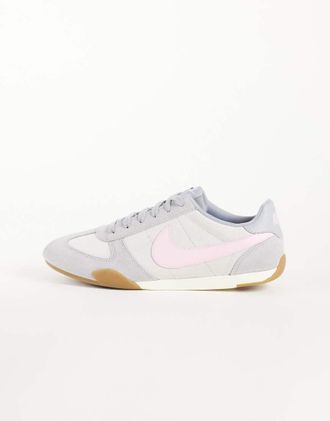 Nike Sprint Sister sneakers in camoscio grigio e rosa
