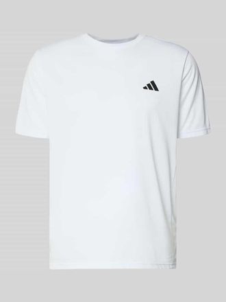 adidas T-Shirt mit Label-Print in Weiss, Gr&ouml;&szlig;e XXL