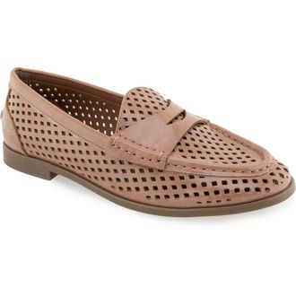 Kenneth Cole Reaction Zoila Perforated Loafer in Macaroon Crinkle at Nordstrom Rack, Size 7.5