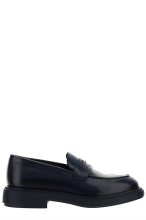 Ferragamo Mens Caligola Logo Embossed Slip-On Loafers In Black