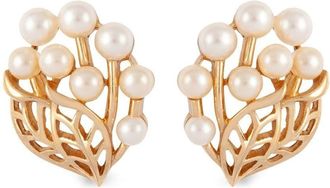 Susan Caplan Vintage 1950s Trifari pearl-embellished clip-on earrings - women - Gold Plated Brass - One Size