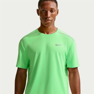 Nike Heren T-shirt Miler met Swoosh en reflecterende details (Groen/zilver)