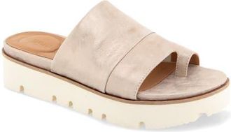 Gentle Souls Laverne Toe Loop Platform Sandal in Gravel Leather at Nordstrom, Size 6.5