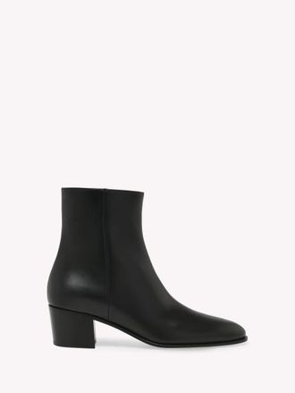 Gianvito Rossi Spencer Booties in Black Calf at Nordstrom, Size 38.5