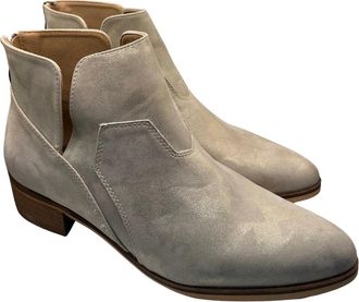 Corkys Women Curry Boot In Gold Metallic