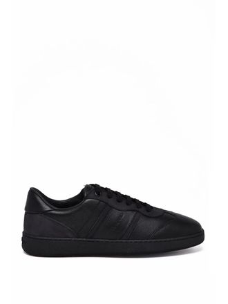 Ferragamo Versatile Black Leather Sneakers With Lace-Up Closure