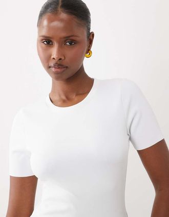 Good American Body stile T-shirt modellante bianco