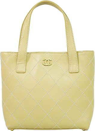 Chanel Surpique Tote Quilted Leather Beige Leather Handbag (Pre-Owned)