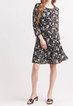 Papillon Floral Quarter Sleeve Stretch Mesh Dress In Floral Print
