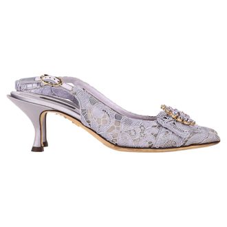 Dolce & Gabbana Dolce & Gabbana Kristalversierde Kanten Slingback Pumps in Paarse Viscose