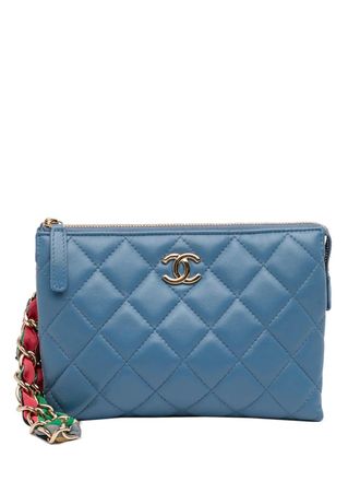 Chanel 2020 CC gewatteerde lamsleren clutch met strik - Blauw