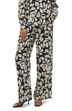 Vero Moda Gaja Print Wide Leg Pants in Black Aop Gaja at Nordstrom, Size X-Small