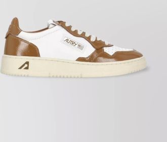 Autry womens low top leather sneakers
