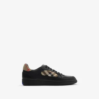 BURBERRY 18cmキッズ スニーカー 黒 BURBERRY 18cmキッズ スニーカー 黒