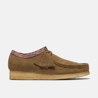 Clarks Mens Clarks Wallabee Shoes in Brown